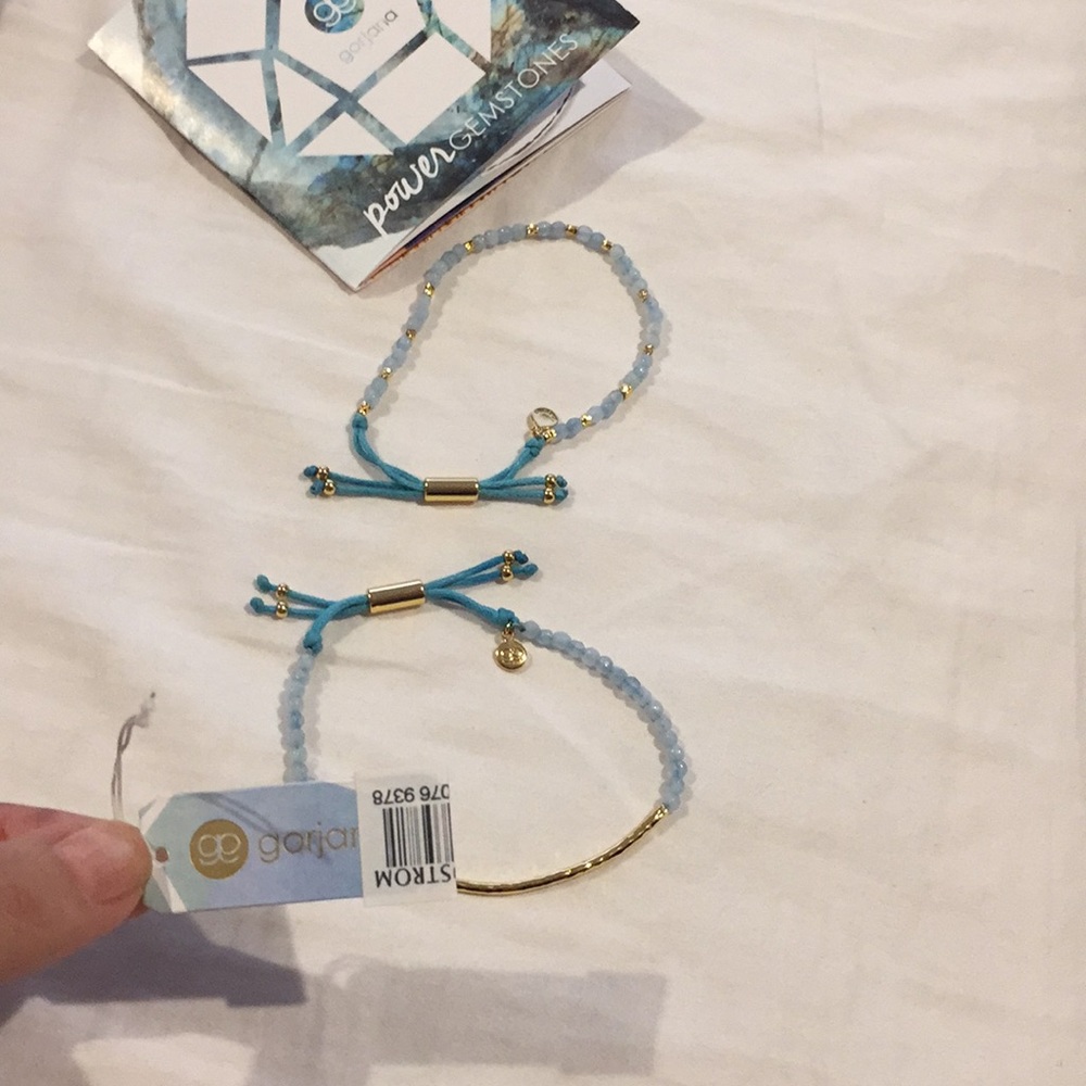 Bracelets (2) - Picture 5 of 6